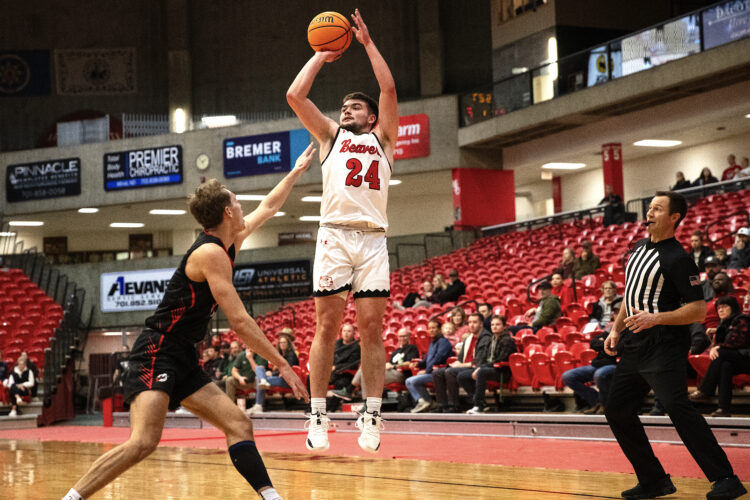 Beavers defend debut ranking against top team in the nation News